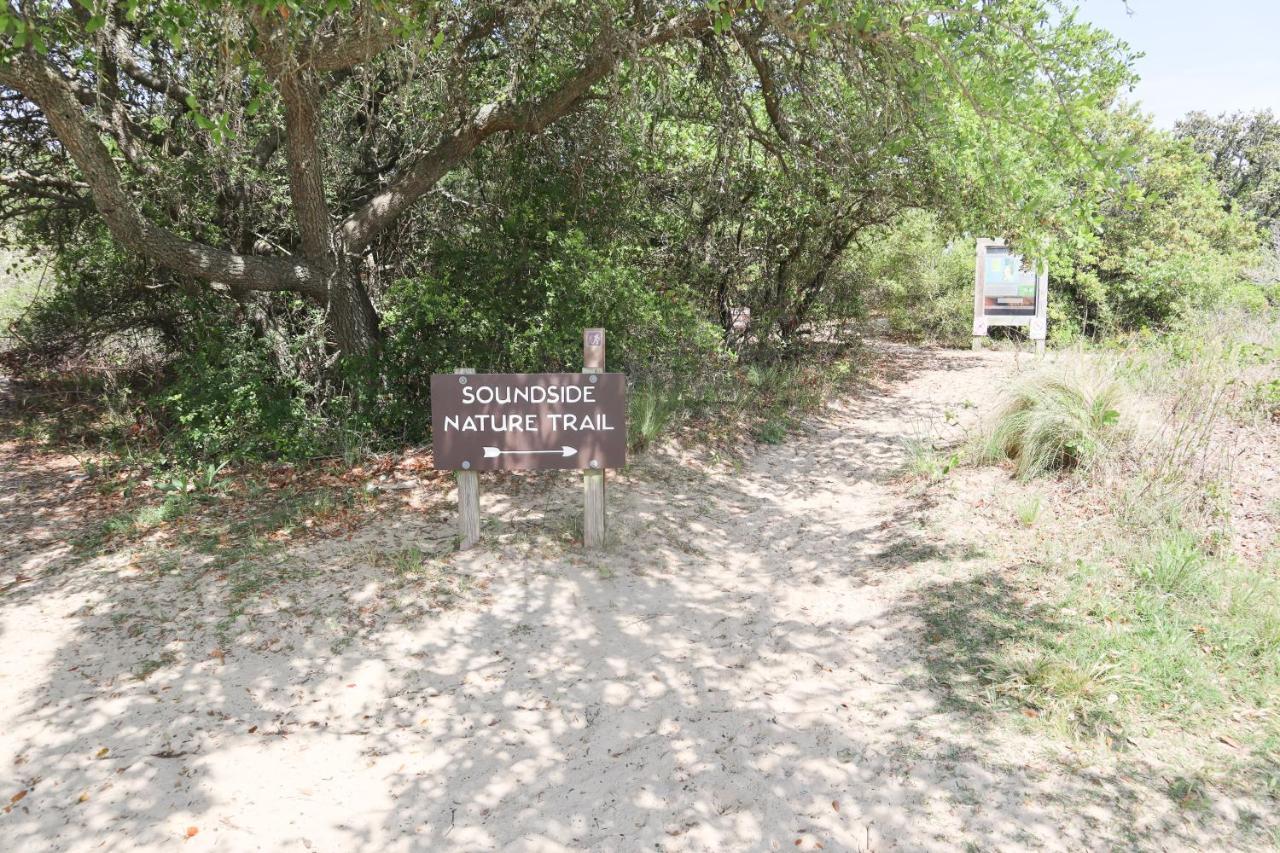 Gizmo'S Getaway Villa Nags Head Bagian luar foto